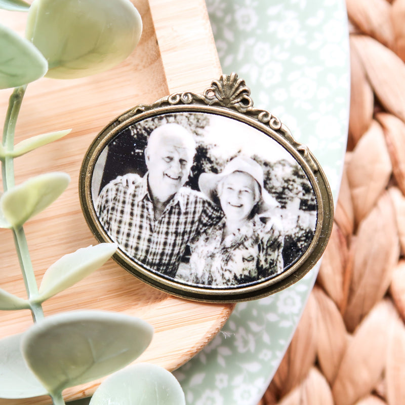 Memorial Pin For Groom - Groom Photo Buttonhole Charm - Father Of The Groom Photo Pin