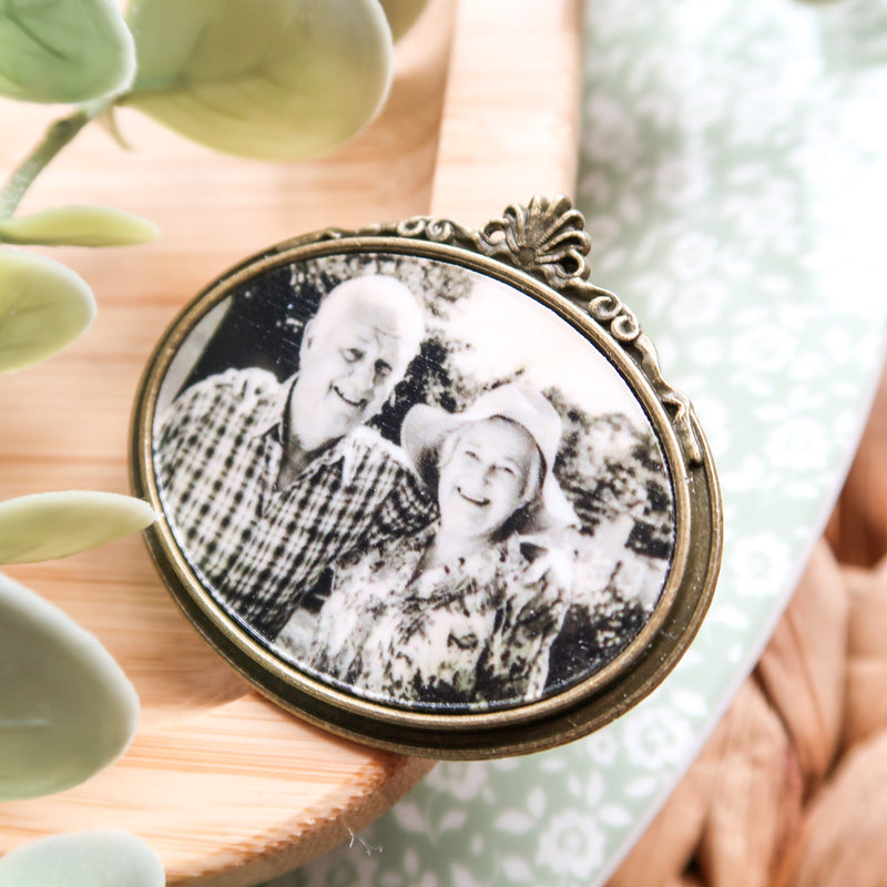 Boutonniere Photo Charm Personalised With Your Photo - Groom Memory Photo Pin - Grooms Memorial Charm For Groom - Bride Bouquet Charm